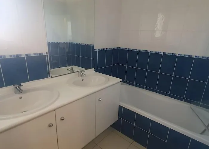 En Avec Piscine - 2820