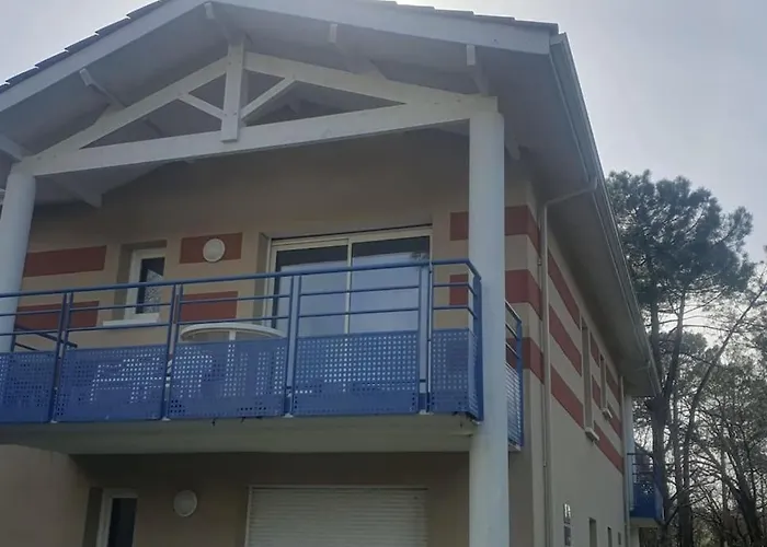 En Avec Piscine - 2820