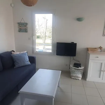 Apartment En Avec Piscine - 2820