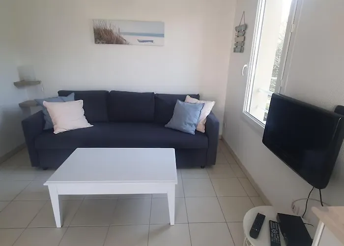 En Résidence Avec Piscine - 2820